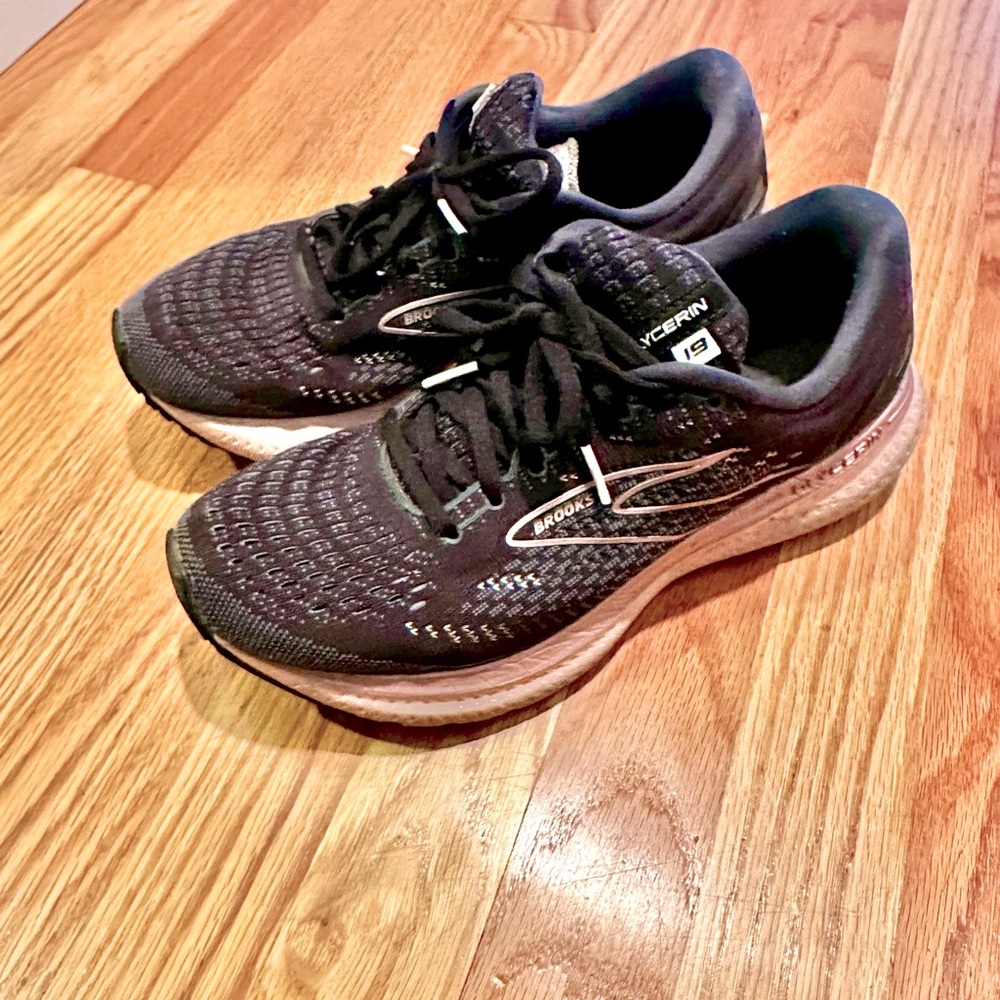 Brooks Women's Glycerin 19 Running Shoes